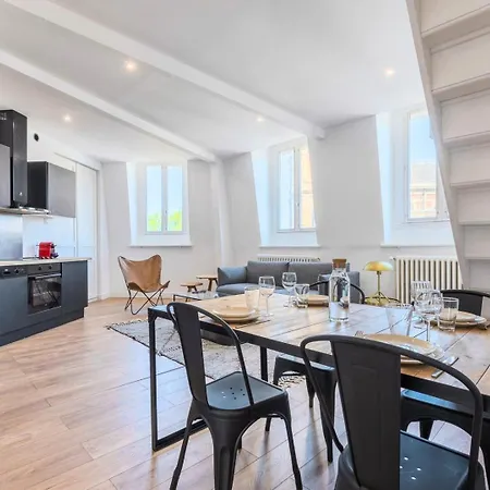 Saint-michel: Duplex 2 Bedrooms 2 Bathrooms. * Lille